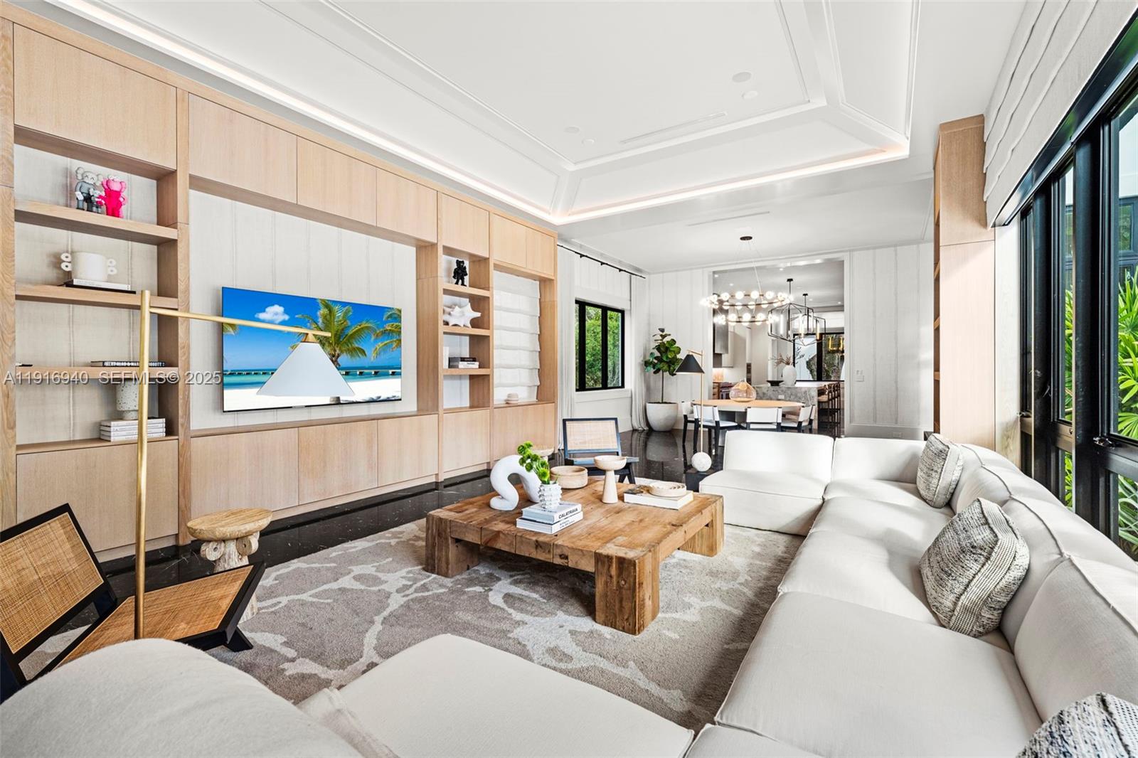 9500 SW 61st Ct Pinecrest, FL 33156