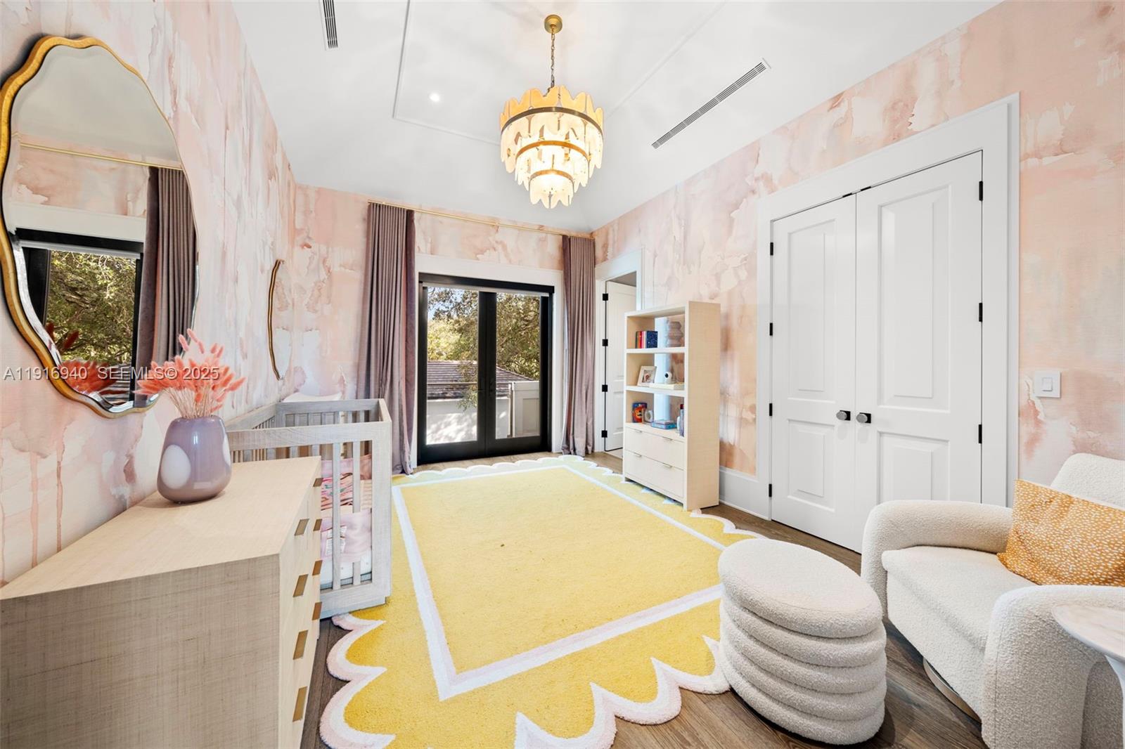 9500 SW 61st Ct Pinecrest, FL 33156