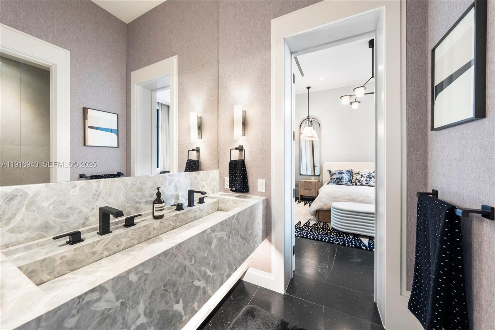 9500 SW 61st Ct Pinecrest, FL 33156