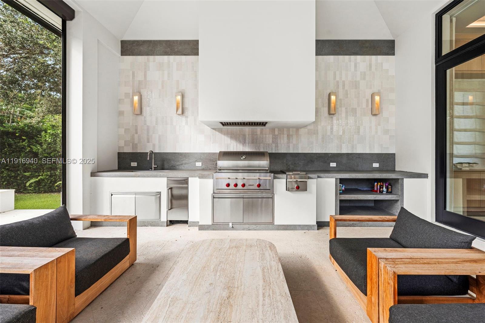 9500 SW 61st Ct Pinecrest, FL 33156