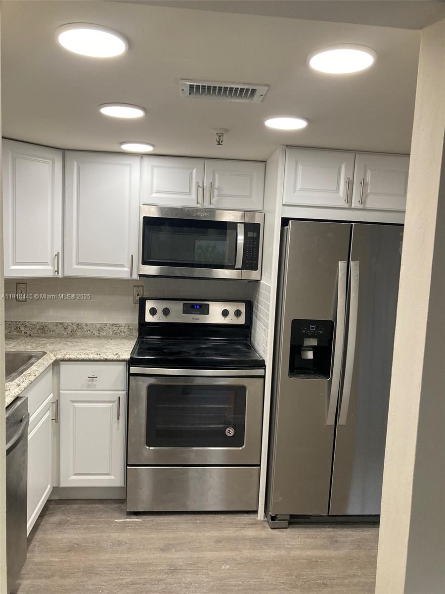 5249 NW 7th St #217 Miami, FL 33126