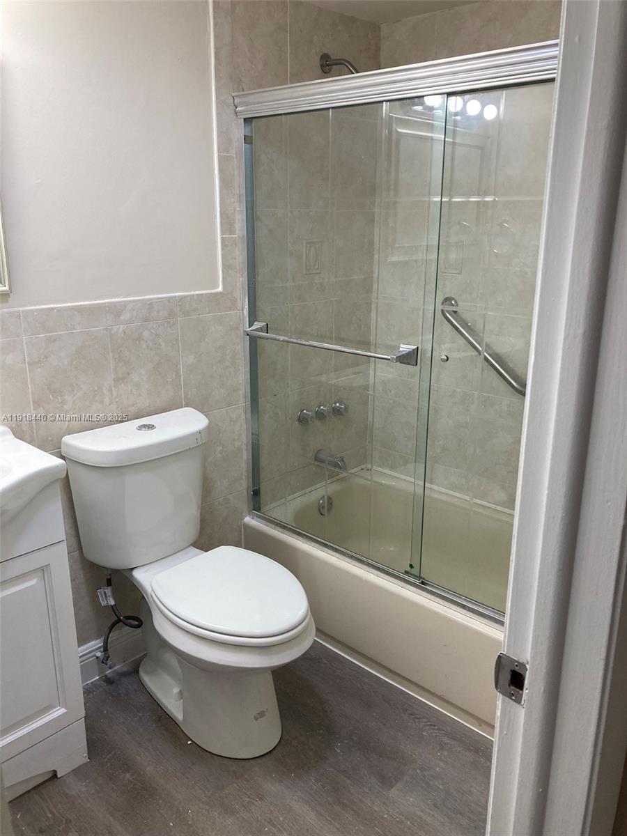 5249 NW 7th St #217 Miami, FL 33126