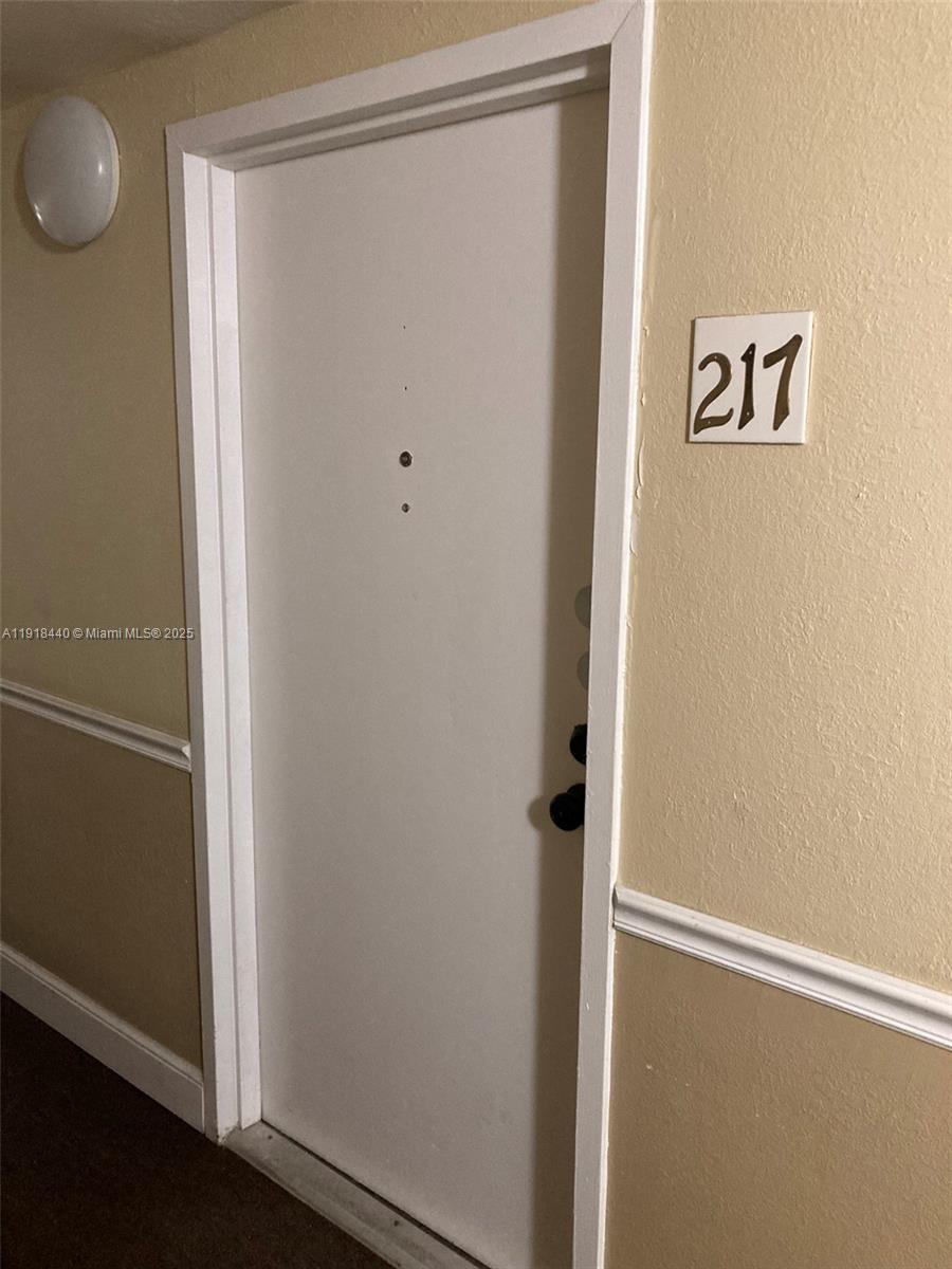 5249 NW 7th St #217 Miami, FL 33126
