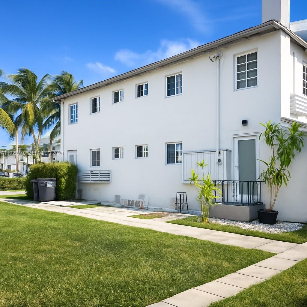 7124 Bay Dr Miami Beach, FL 33141