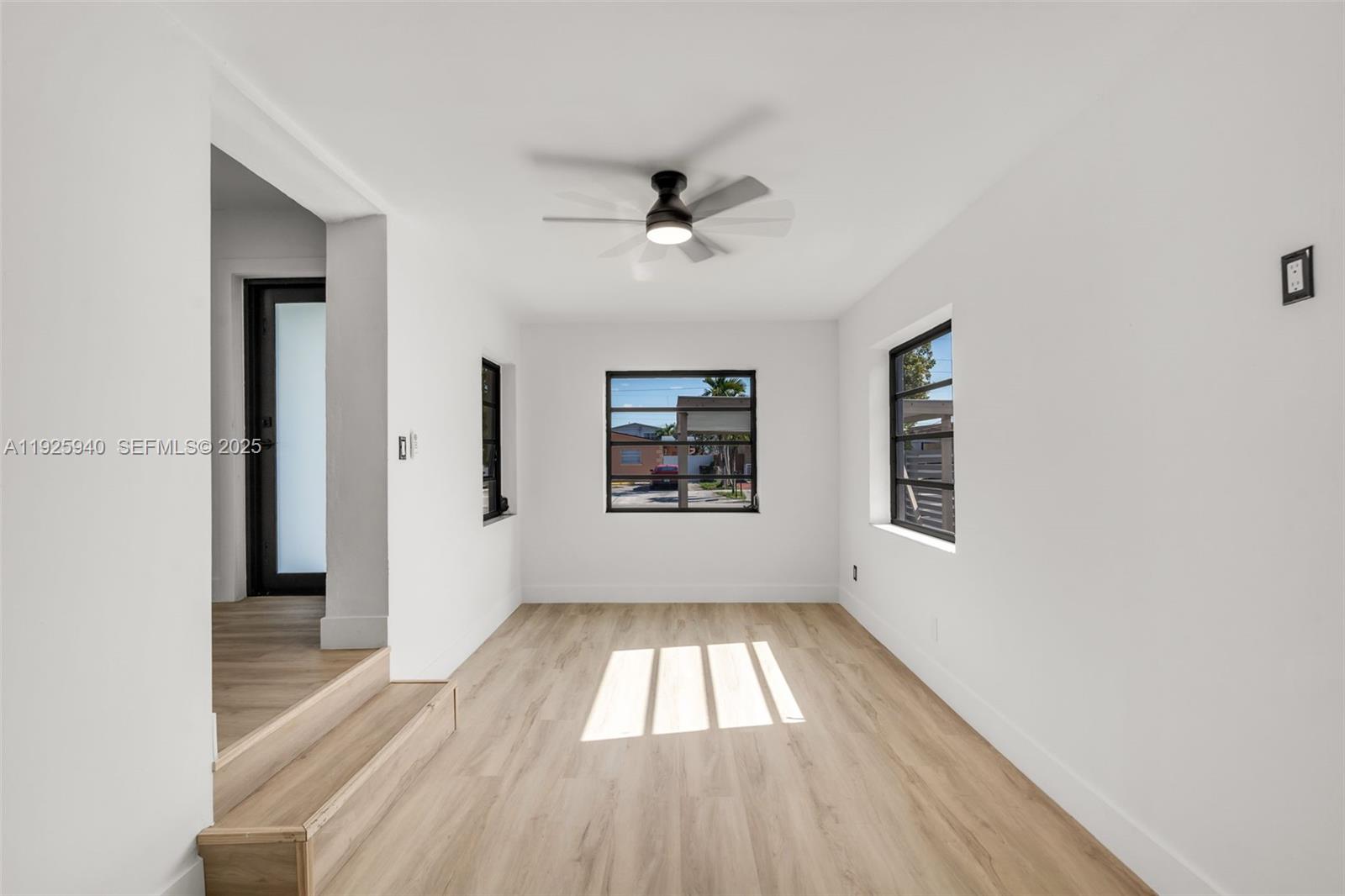 739 W 30th St Hialeah, FL 33012