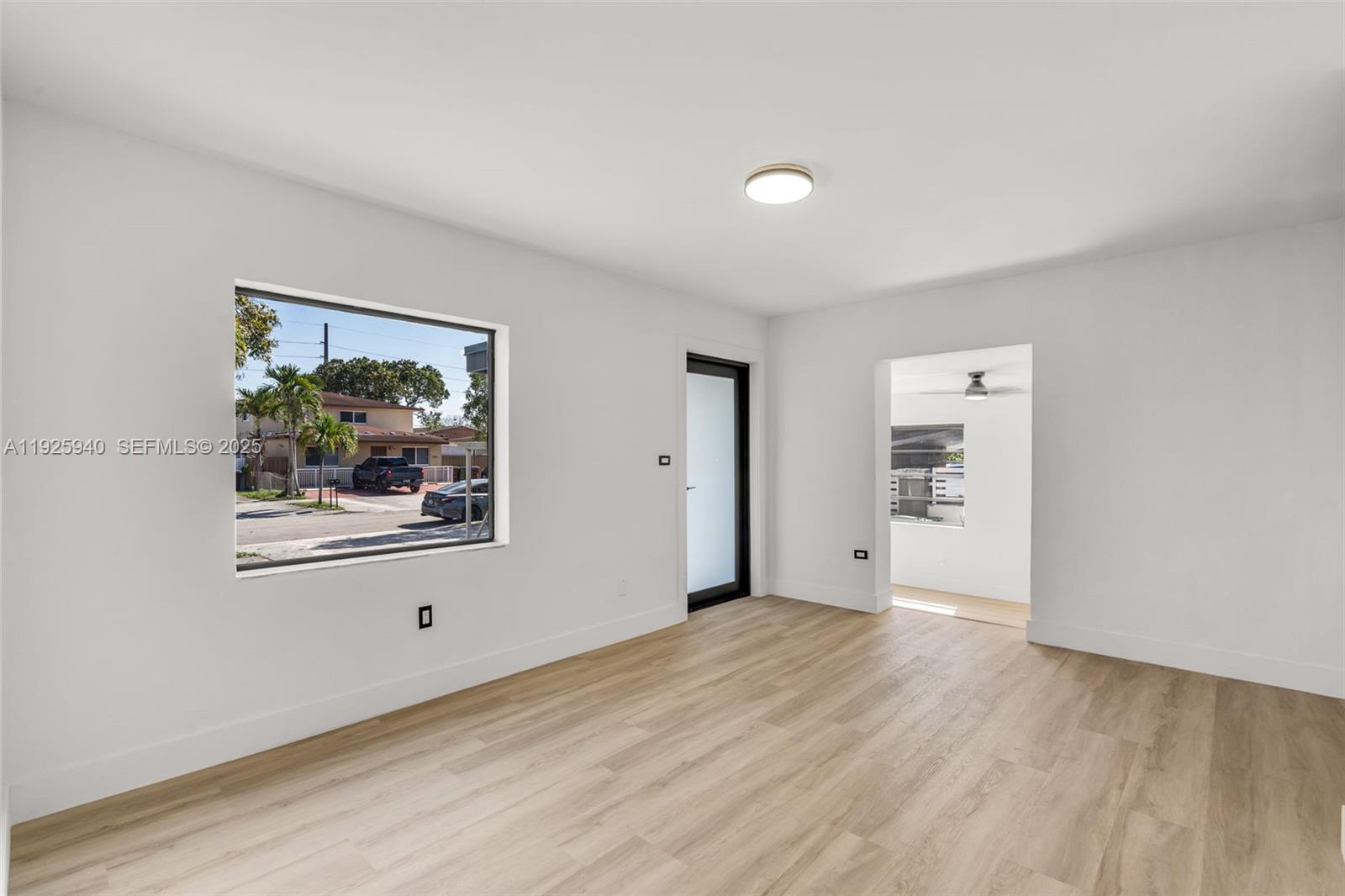 739 W 30th St Hialeah, FL 33012