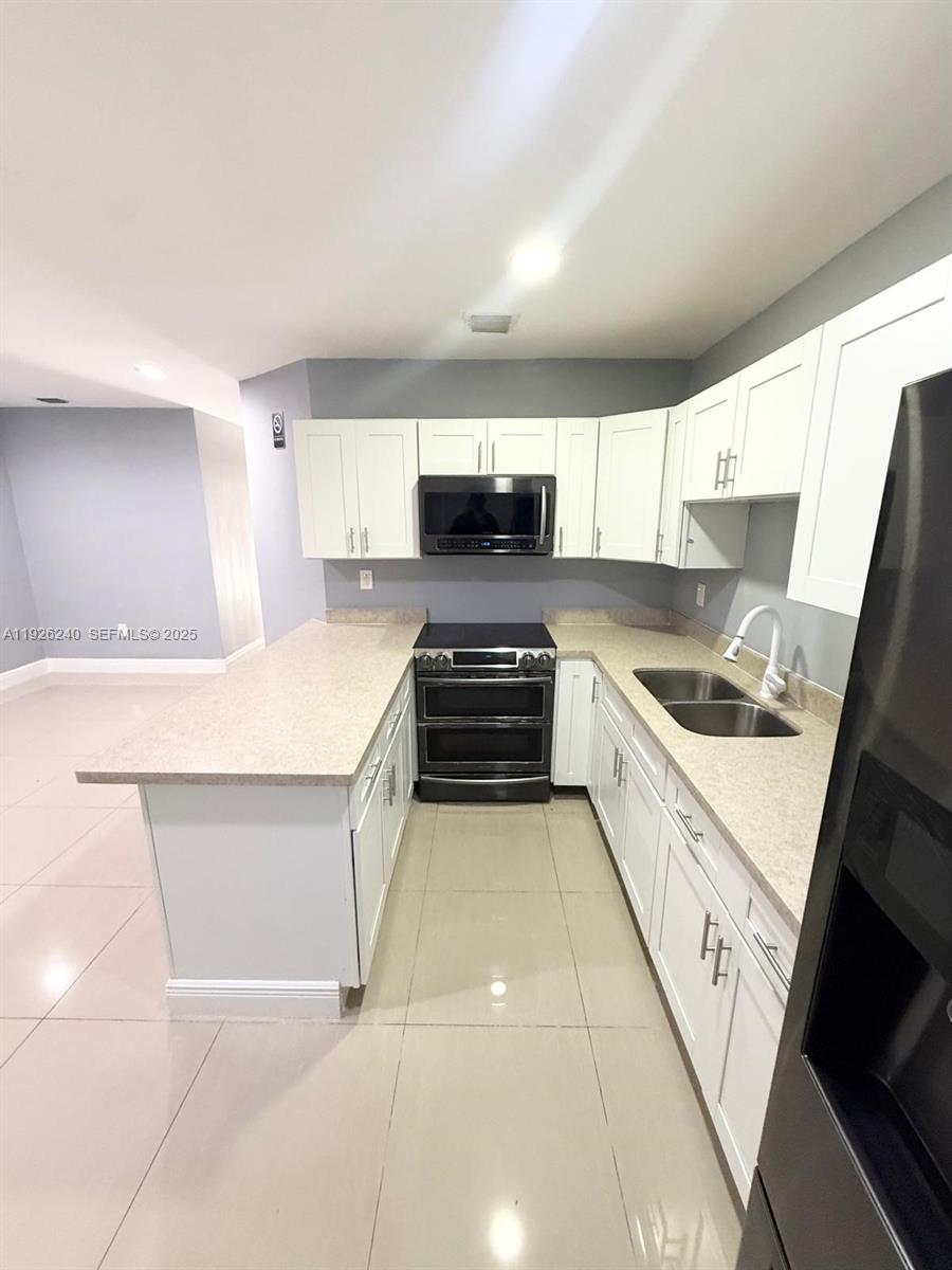 Undisclosed Address Miami Gardens, FL 33169