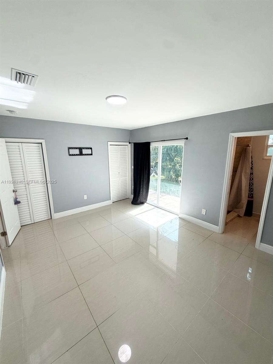 Undisclosed Address Miami Gardens, FL 33169