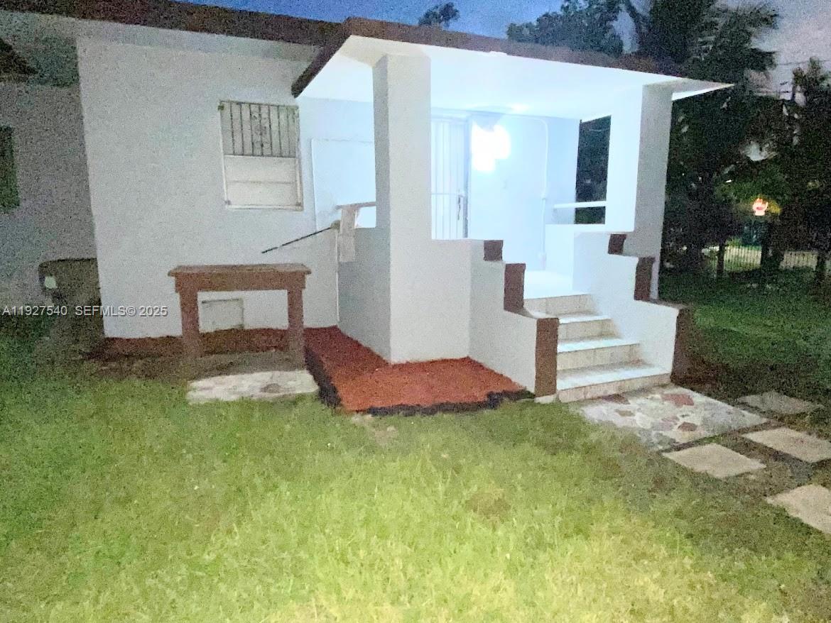 1105 NE 112th St Miami, FL 33161