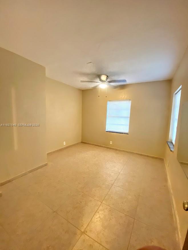 1105 NE 112th St Miami, FL 33161