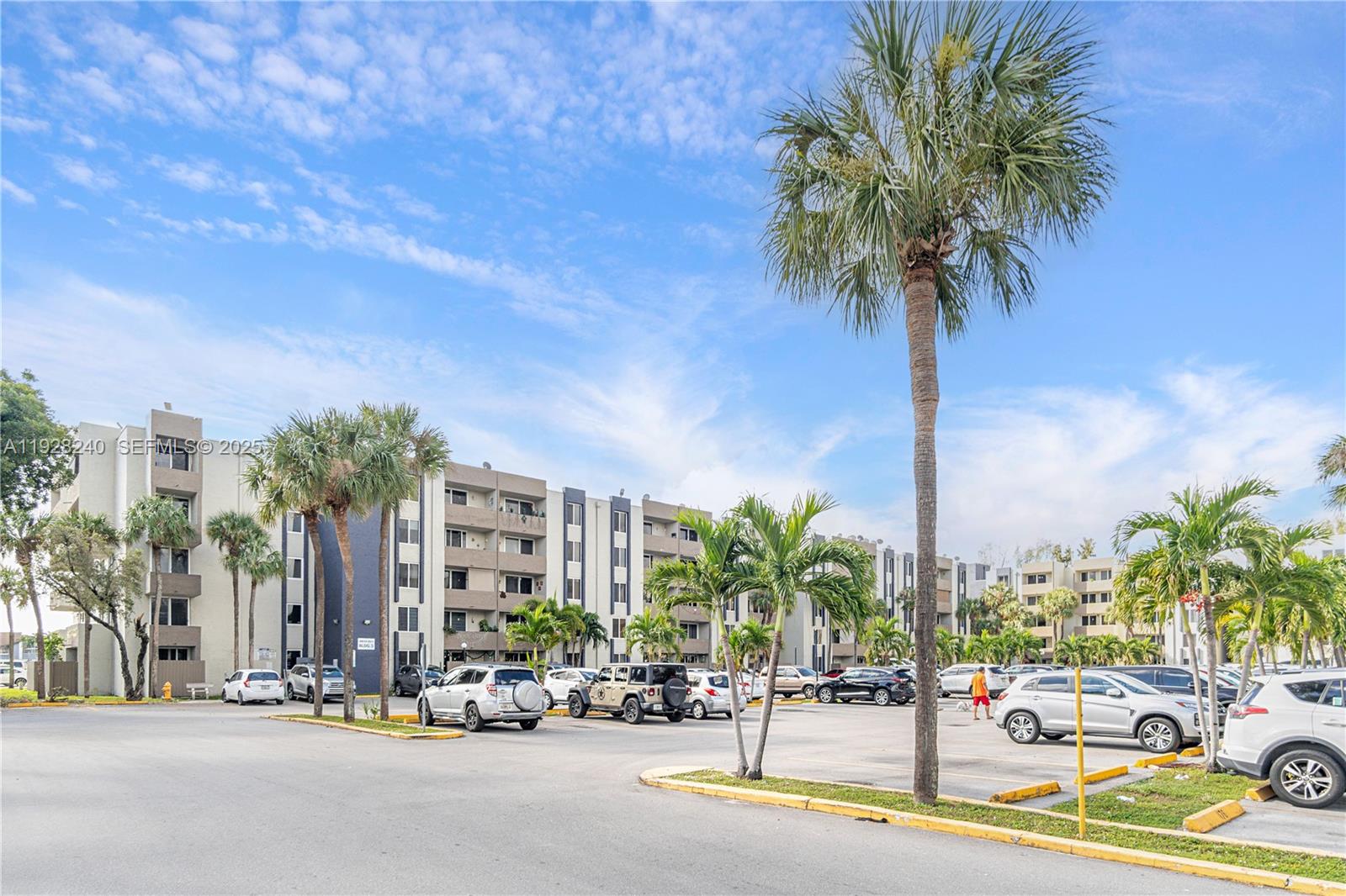 10000 NW 80th Ct #2162