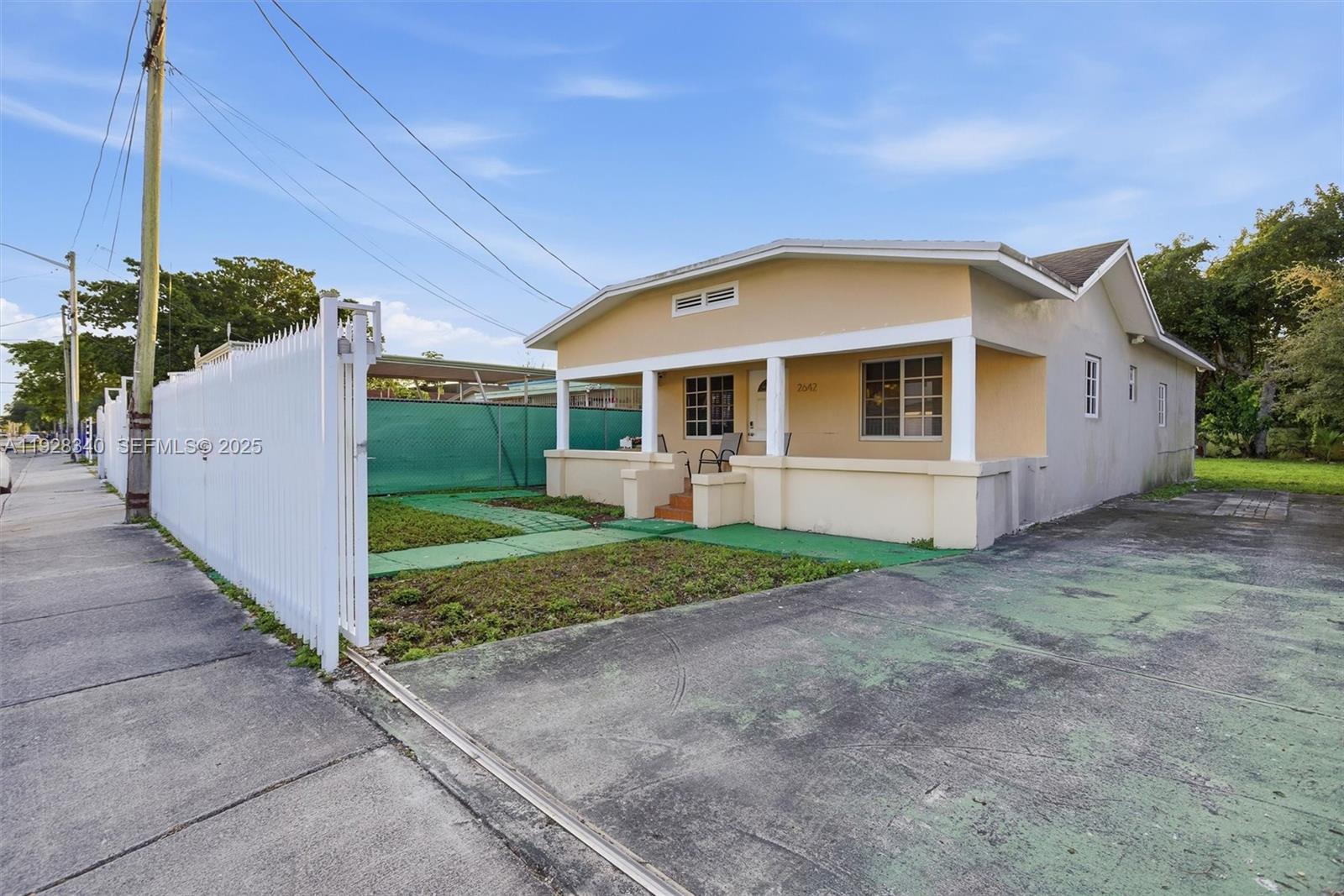 2642 NW 24th Ave Miami, FL 33142