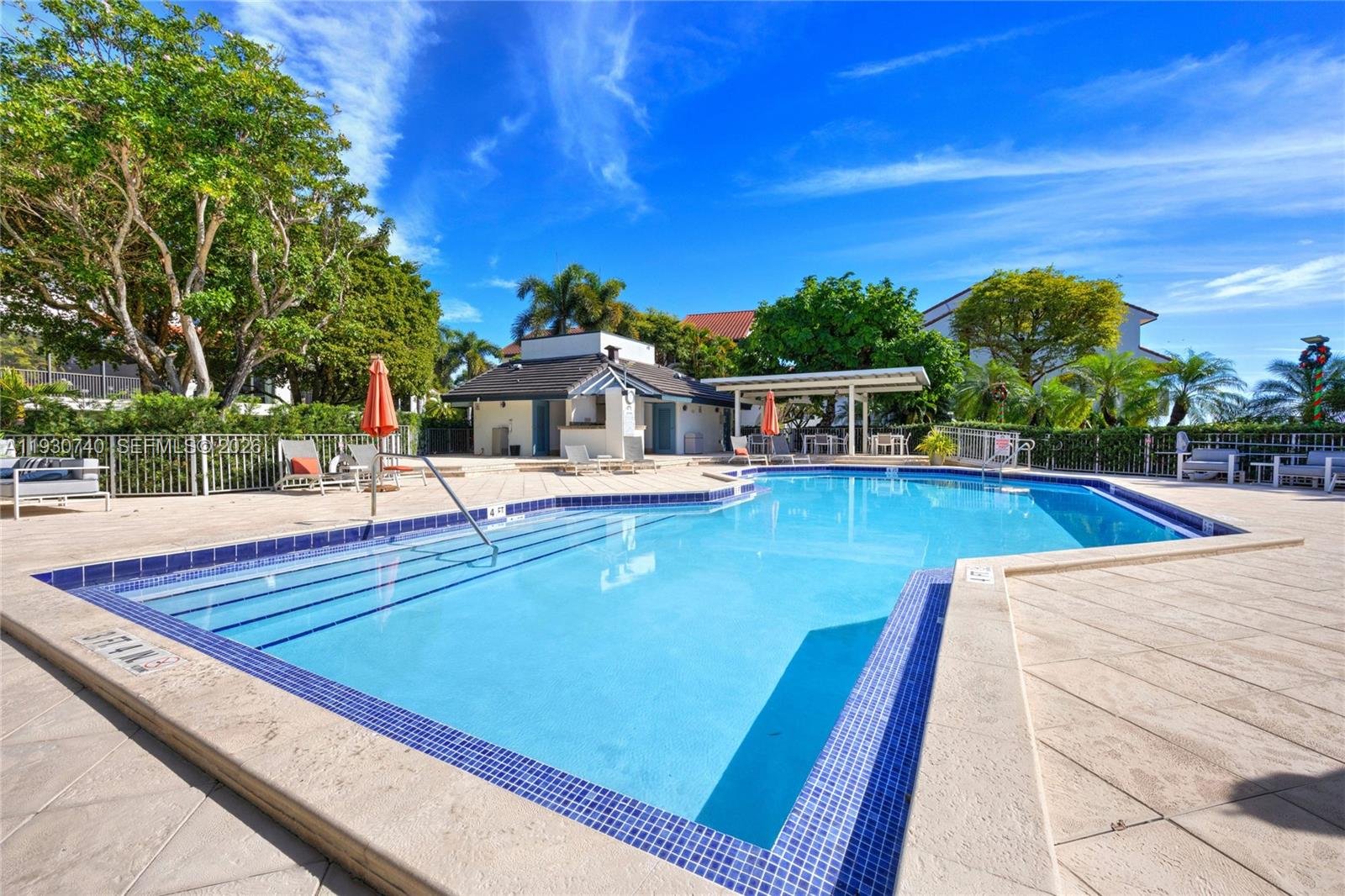 2000 S Bayshore Dr #27 Coconut Grove, FL 33133