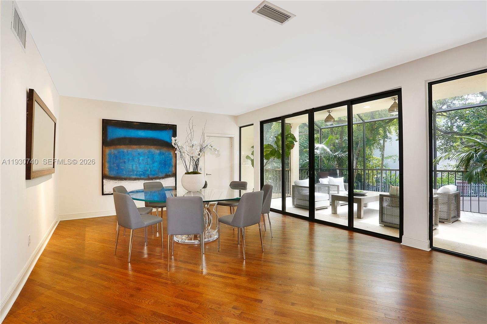 2000 S Bayshore Dr #27 Coconut Grove, FL 33133