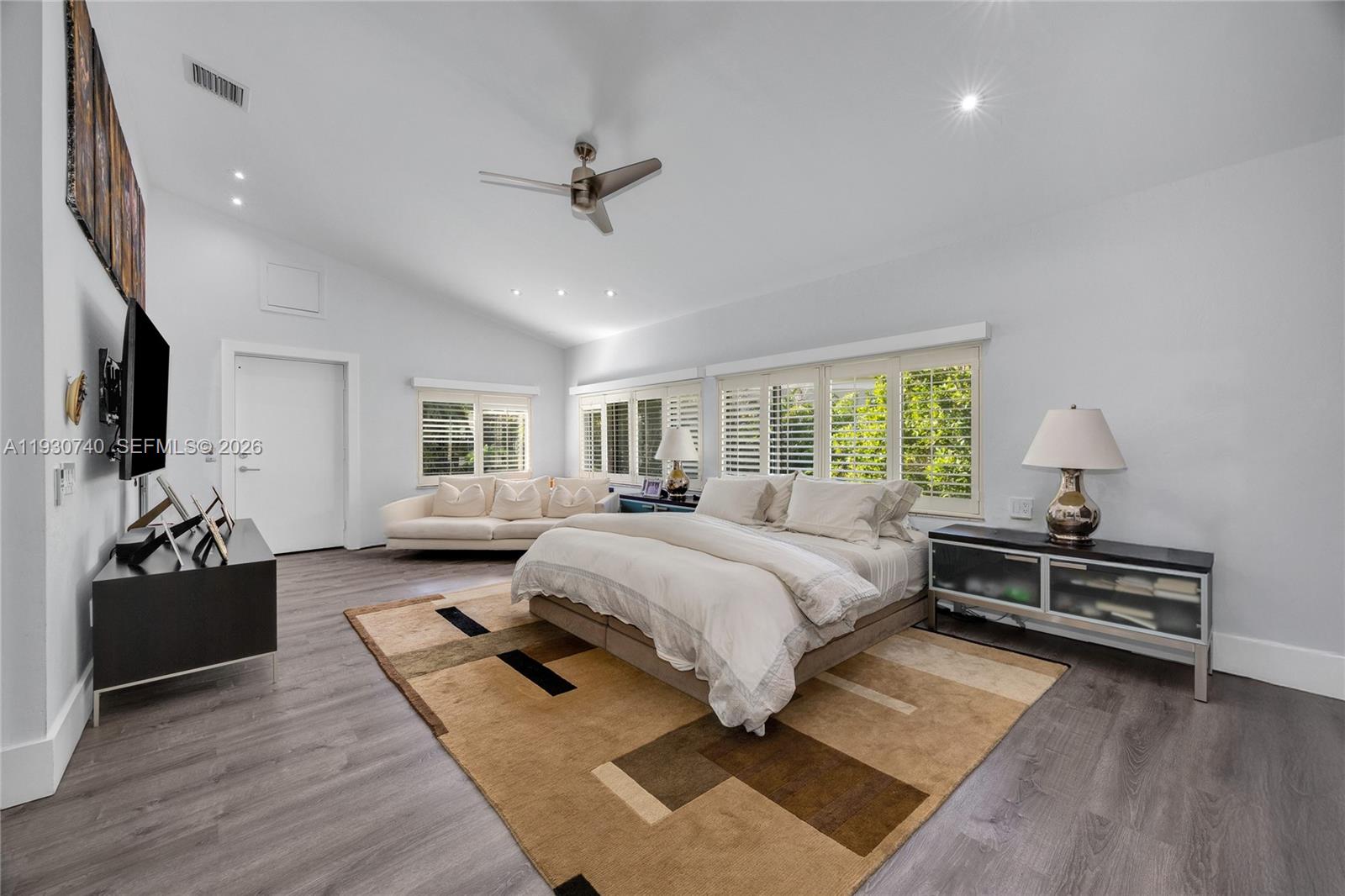 2000 S Bayshore Dr #27 Coconut Grove, FL 33133