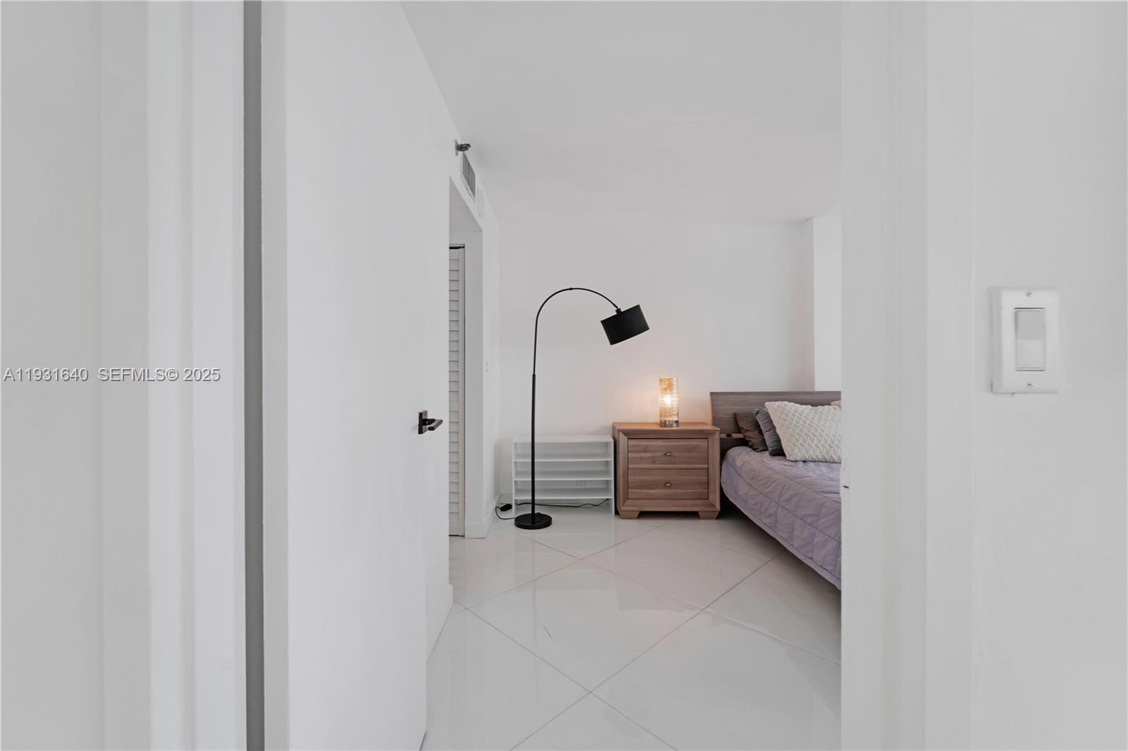 7601 E Treasure Dr #819 North Bay Village, FL 33141