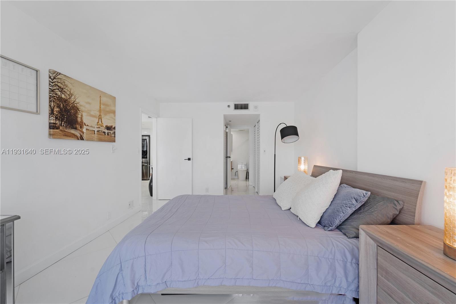 7601 E Treasure Dr #819 North Bay Village, FL 33141