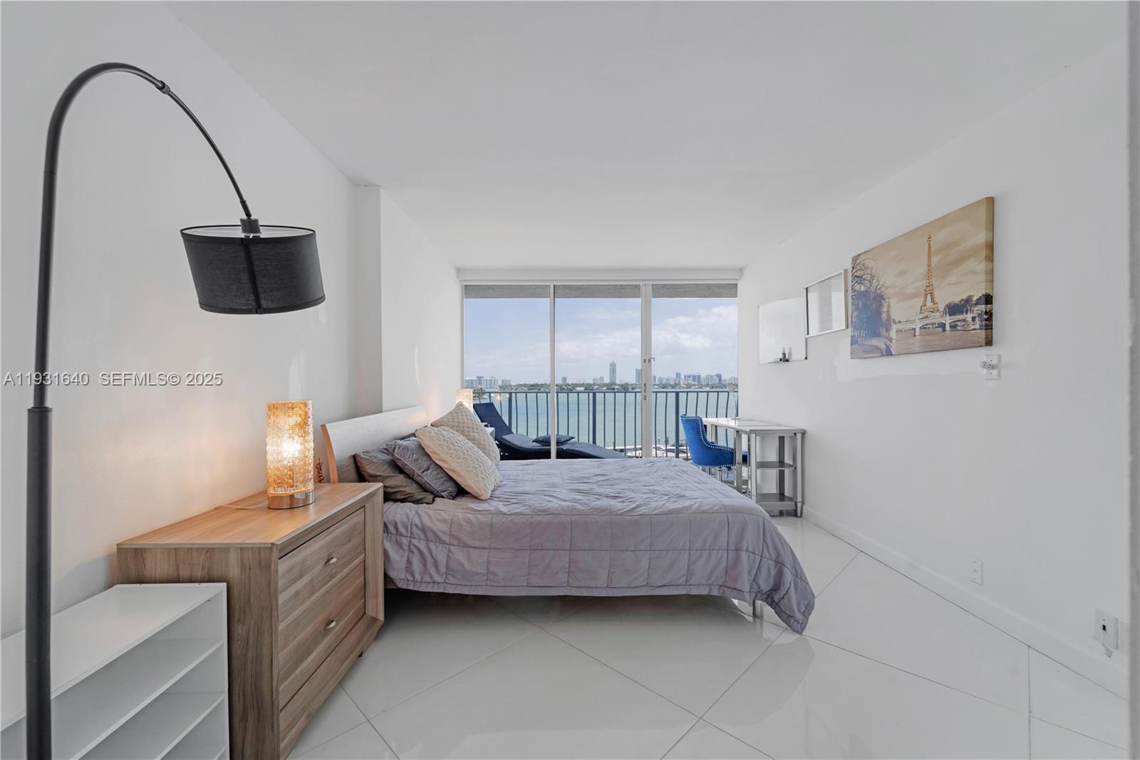 7601 E Treasure Dr #819 North Bay Village, FL 33141