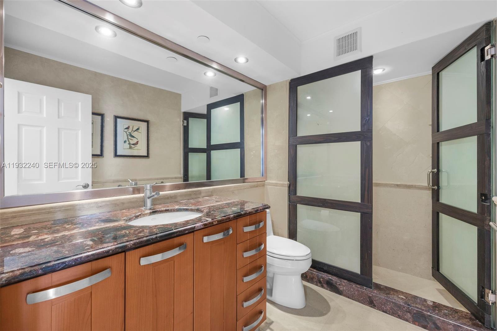 881 Ocean Dr #20A Key Biscayne, FL 33149