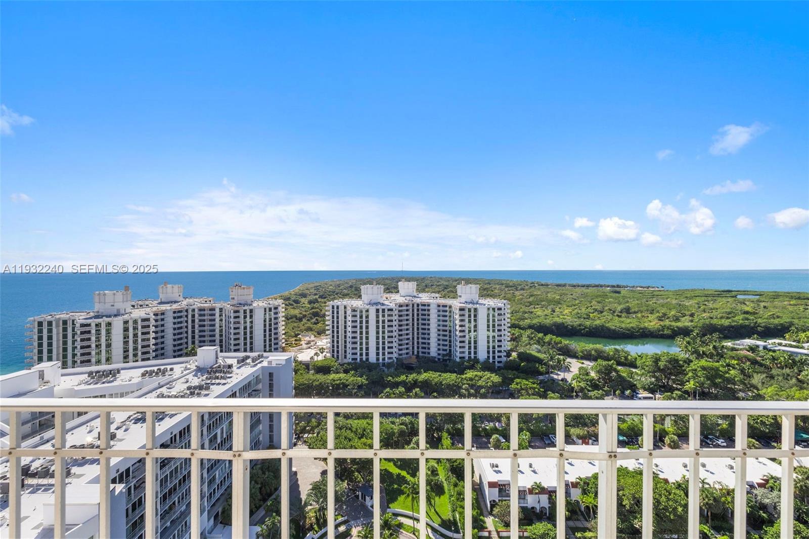 881 Ocean Dr #20A Key Biscayne, FL 33149