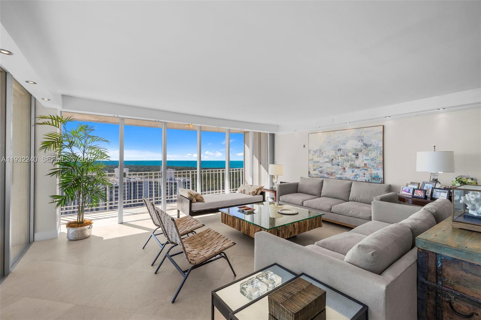 881 Ocean Dr #20A Key Biscayne, FL 33149