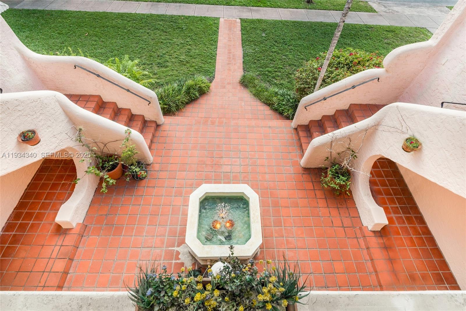 111 Salamanca Ave Coral Gables, FL 33134