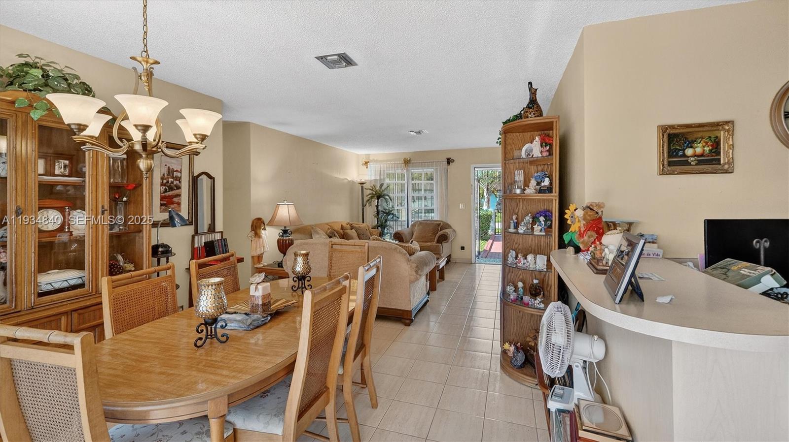 1701 SW 92nd Pl Miami, FL 33165