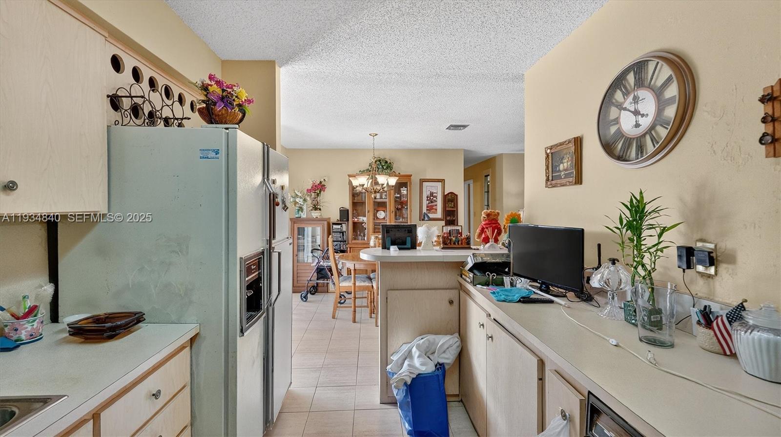 1701 SW 92nd Pl Miami, FL 33165