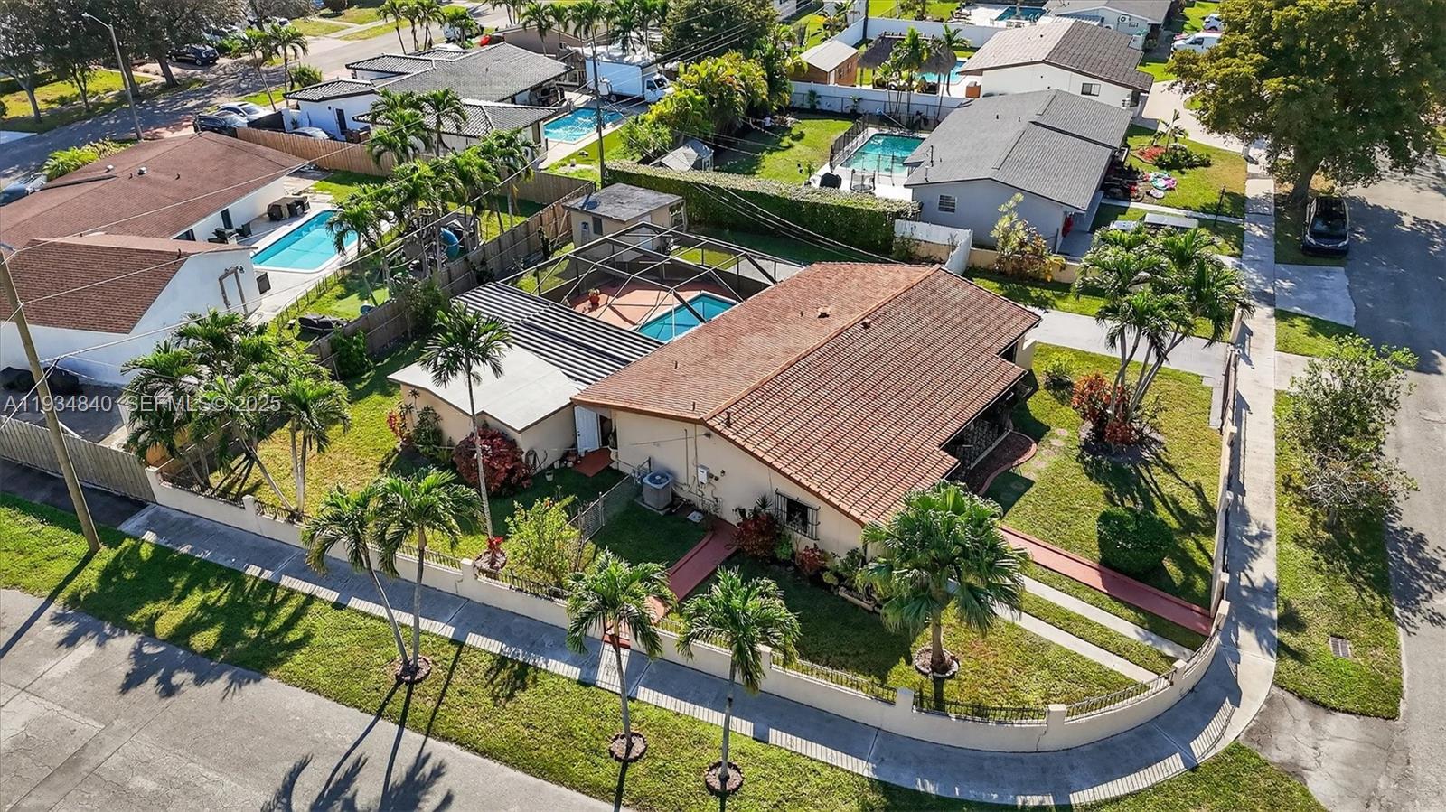 1701 SW 92nd Pl Miami, FL 33165