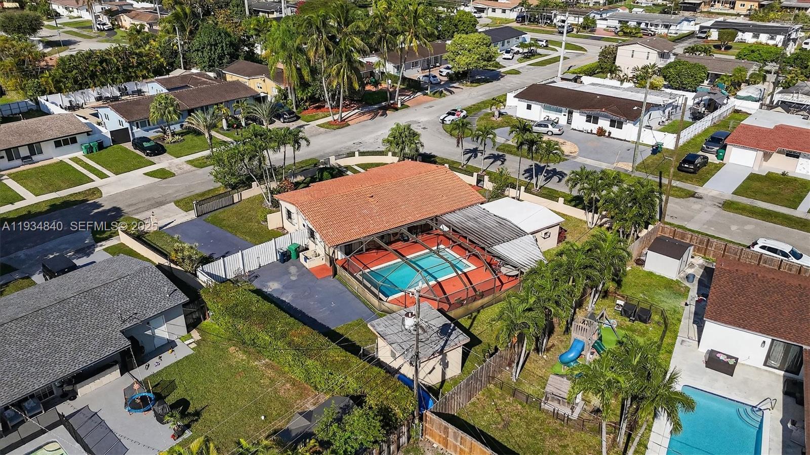 1701 SW 92nd Pl Miami, FL 33165