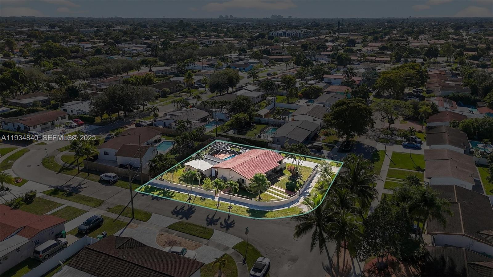 1701 SW 92nd Pl Miami, FL 33165