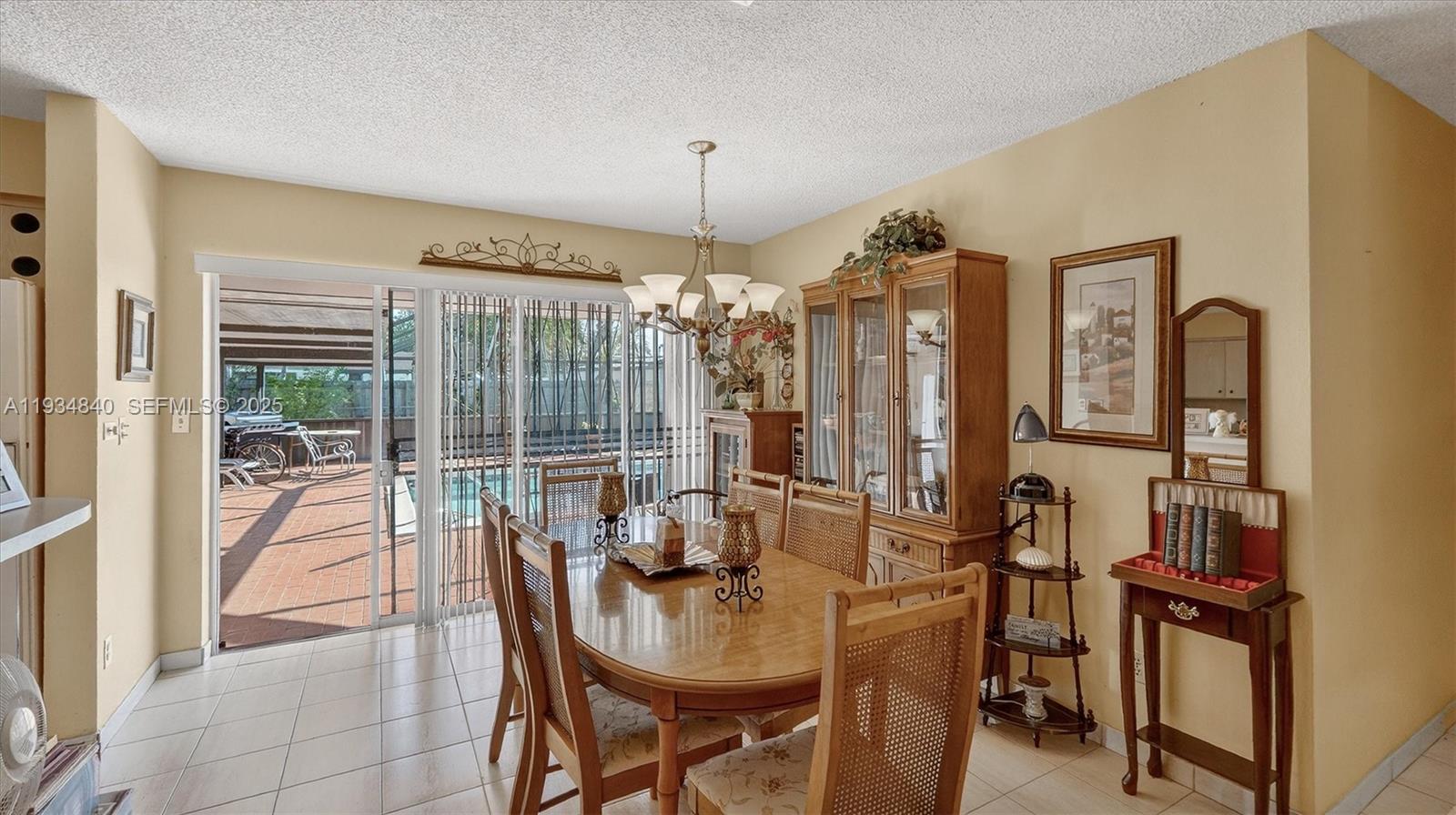 1701 SW 92nd Pl Miami, FL 33165