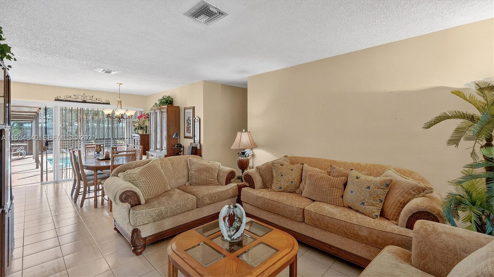 1701 SW 92nd Pl Miami, FL 33165