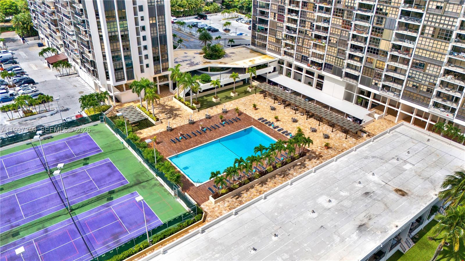 image Brickell Place I25