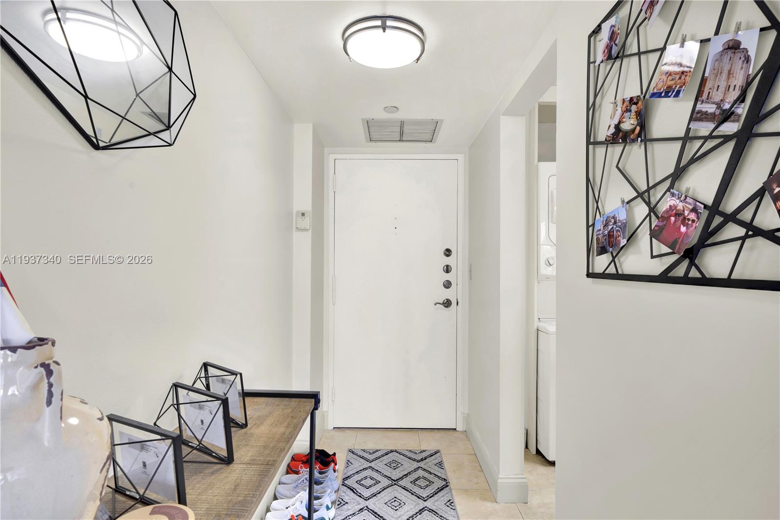 image Brickell Place I7