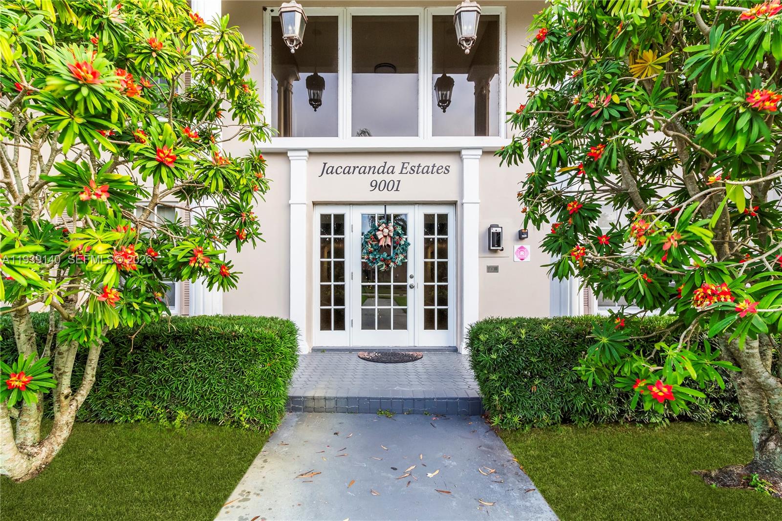 9001 Jacaranda #105 Plantation, FL 33324