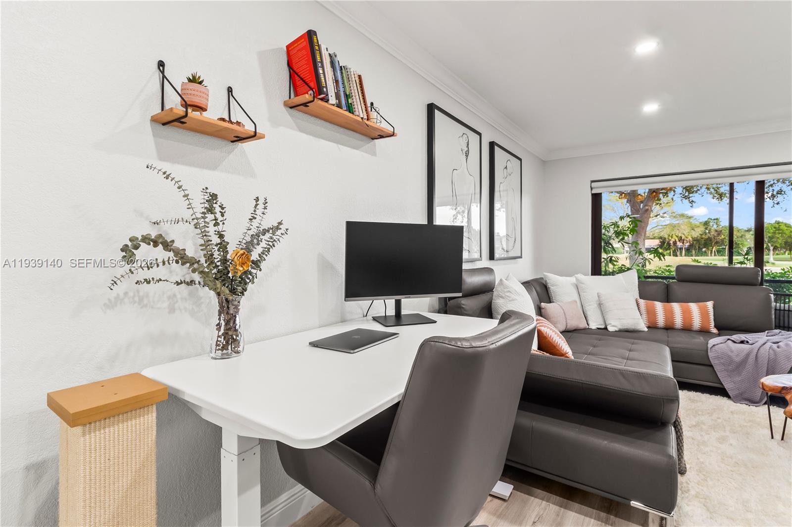 9001 Jacaranda #105 Plantation, FL 33324