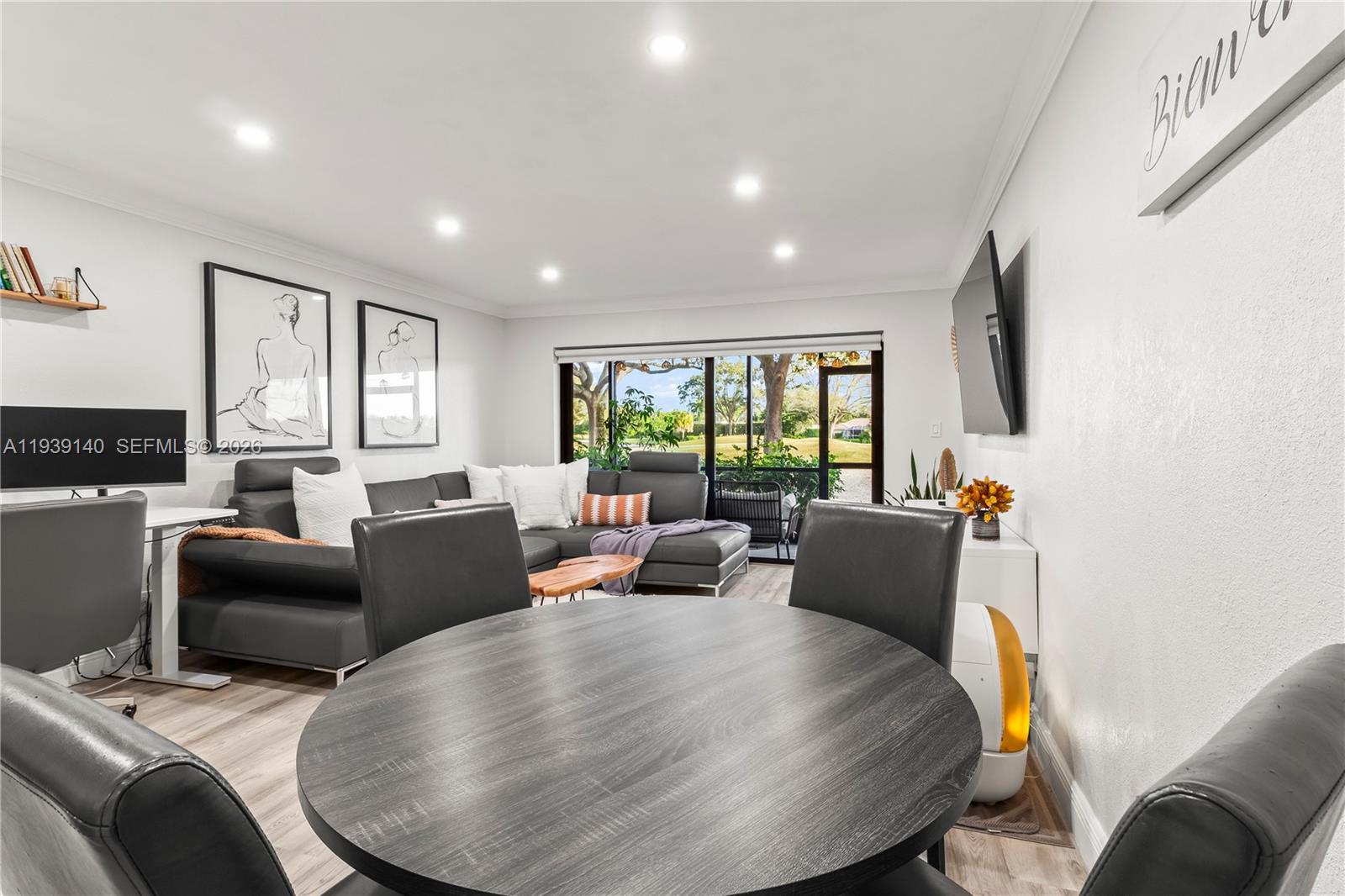 9001 Jacaranda #105 Plantation, FL 33324