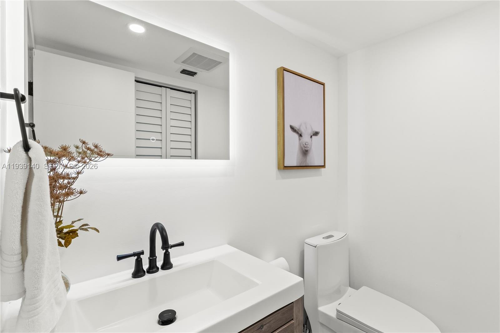 9001 Jacaranda #105 Plantation, FL 33324