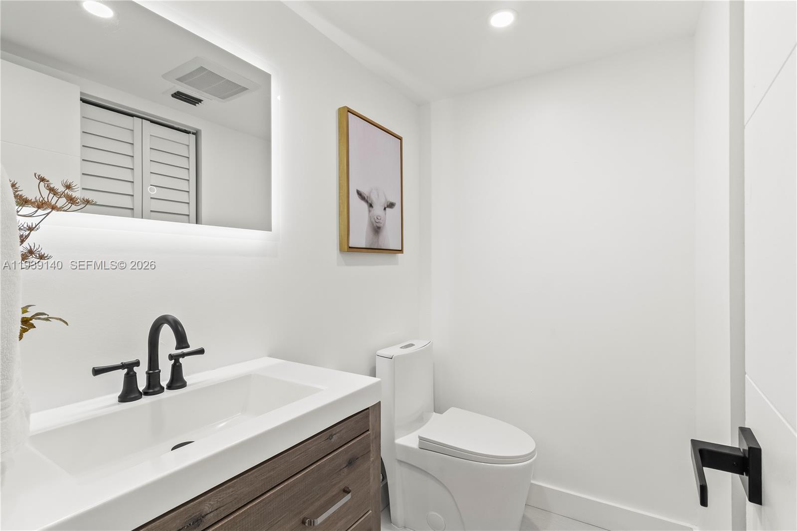 9001 Jacaranda #105 Plantation, FL 33324