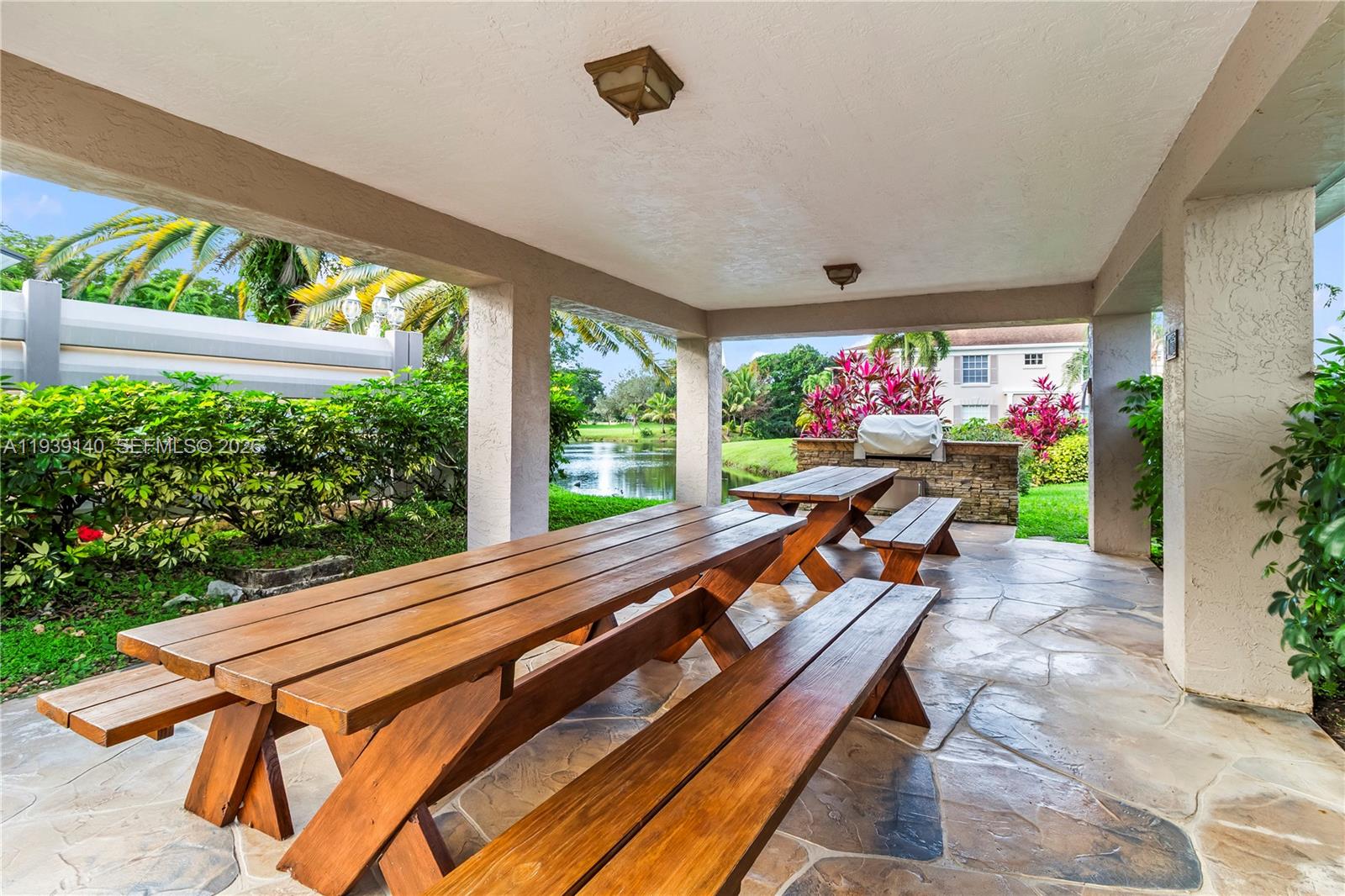 9001 Jacaranda #105 Plantation, FL 33324