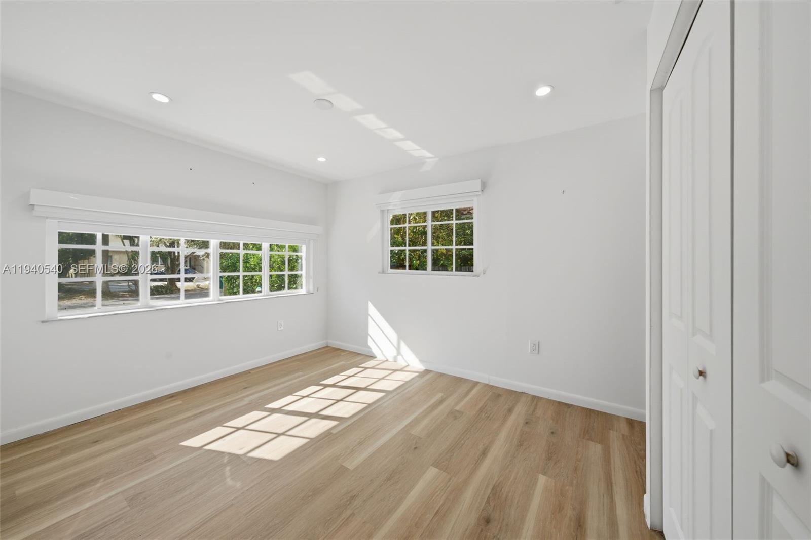 3681 SW 21st St Miami, FL 33145