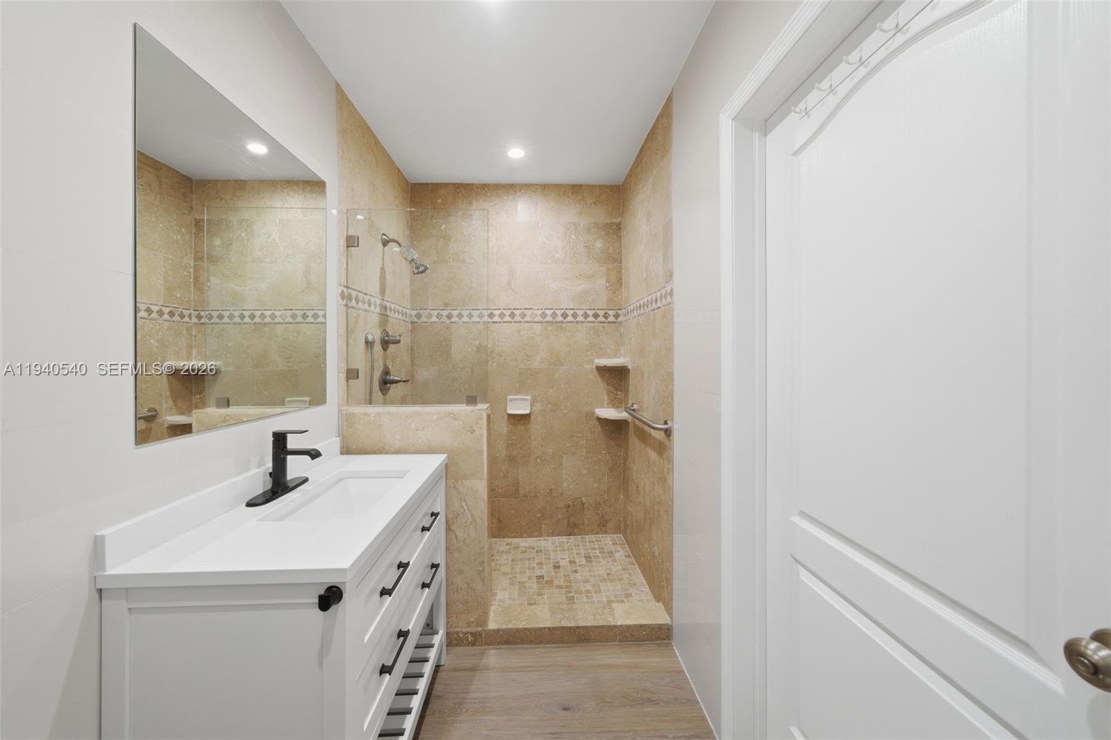 3681 SW 21st St Miami, FL 33145