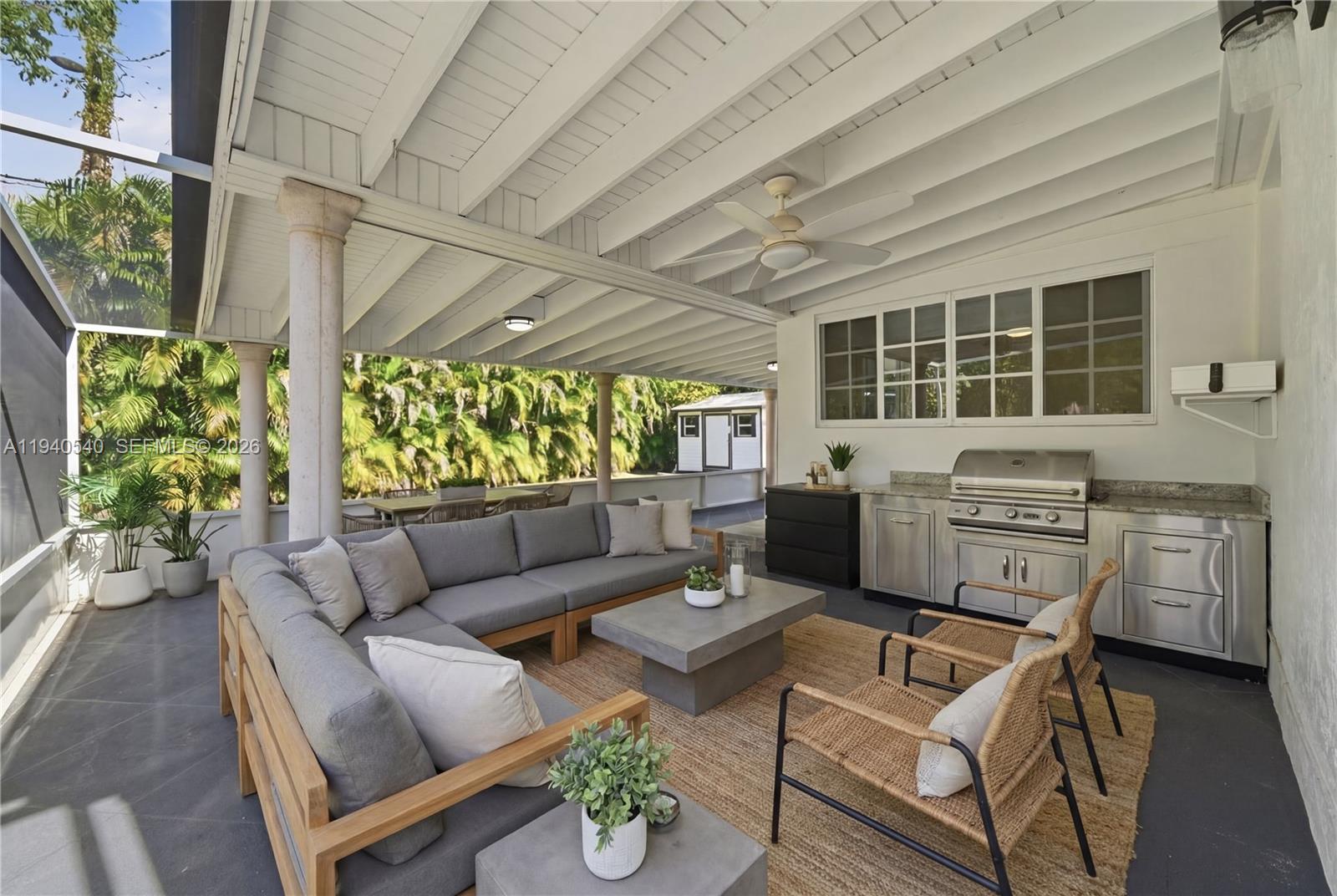 3681 SW 21st St Miami, FL 33145