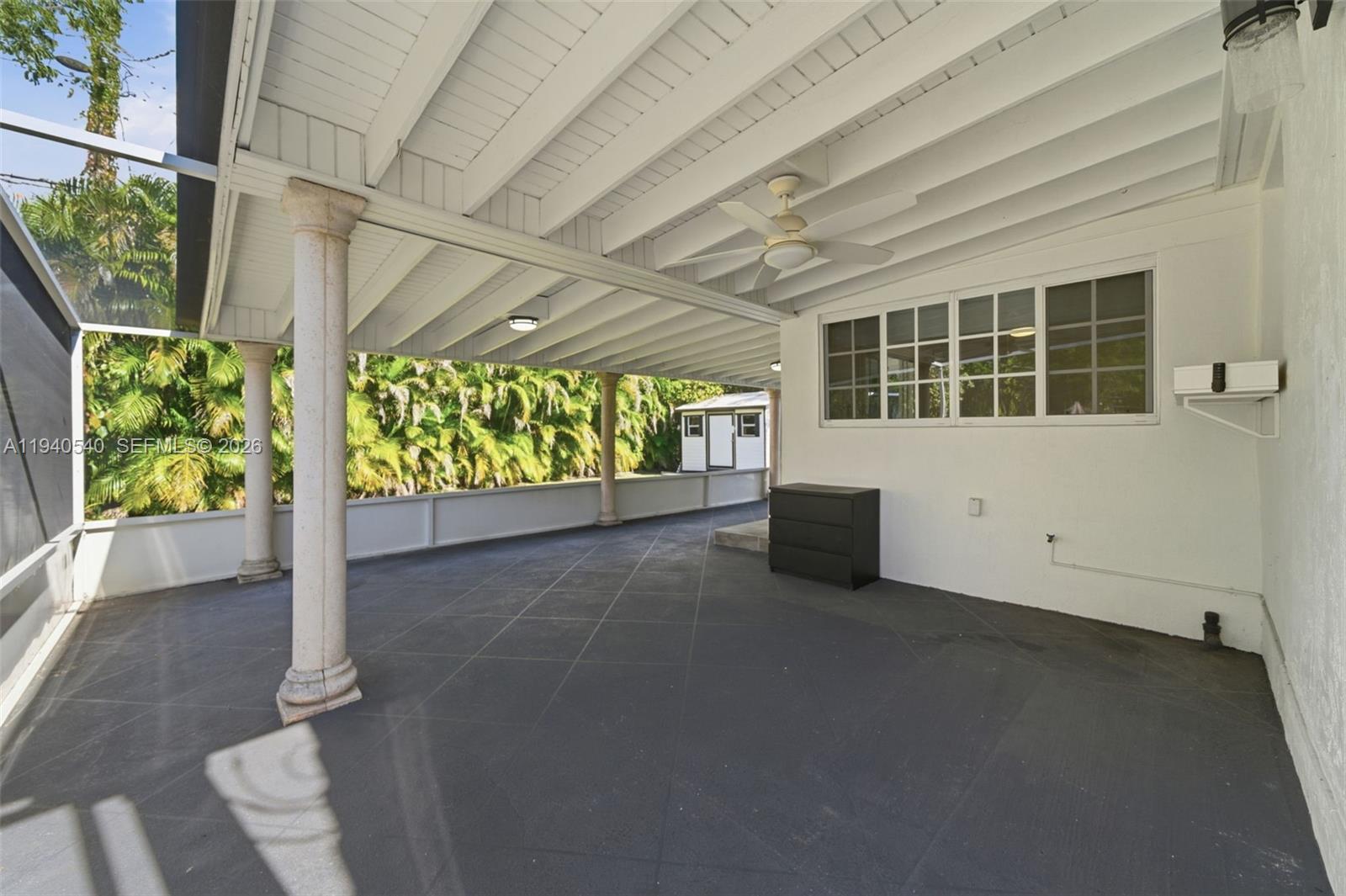 3681 SW 21st St Miami, FL 33145