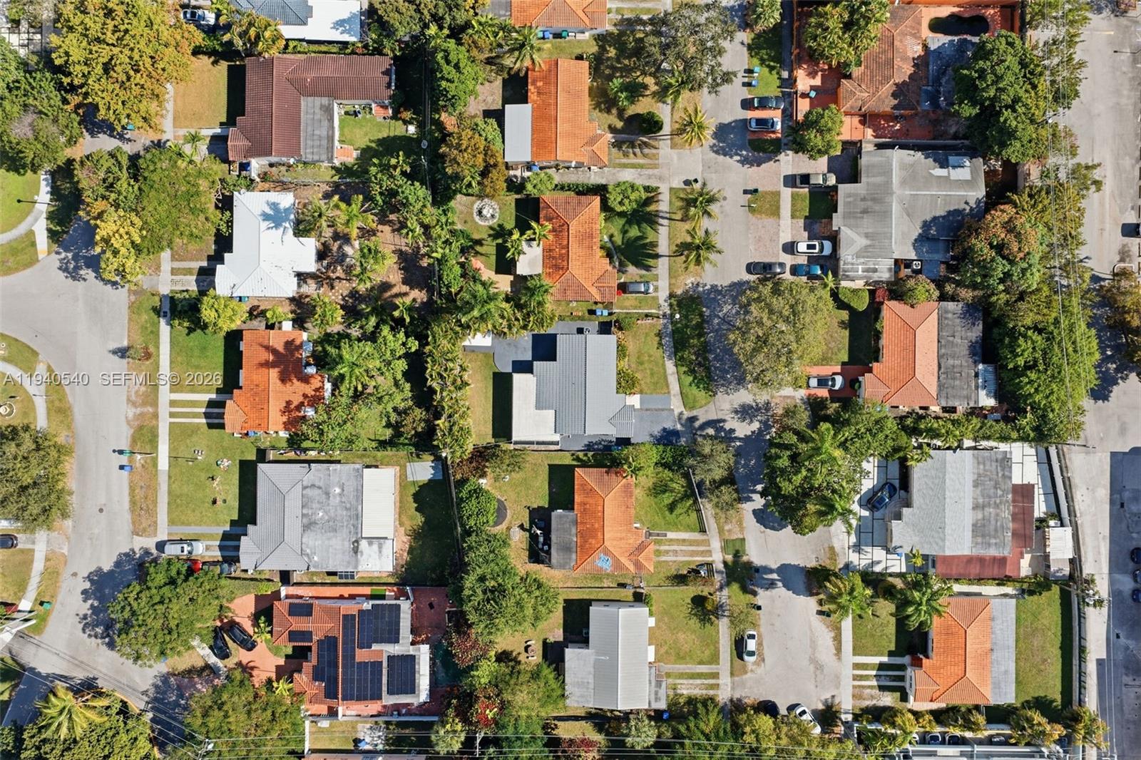 3681 SW 21st St Miami, FL 33145