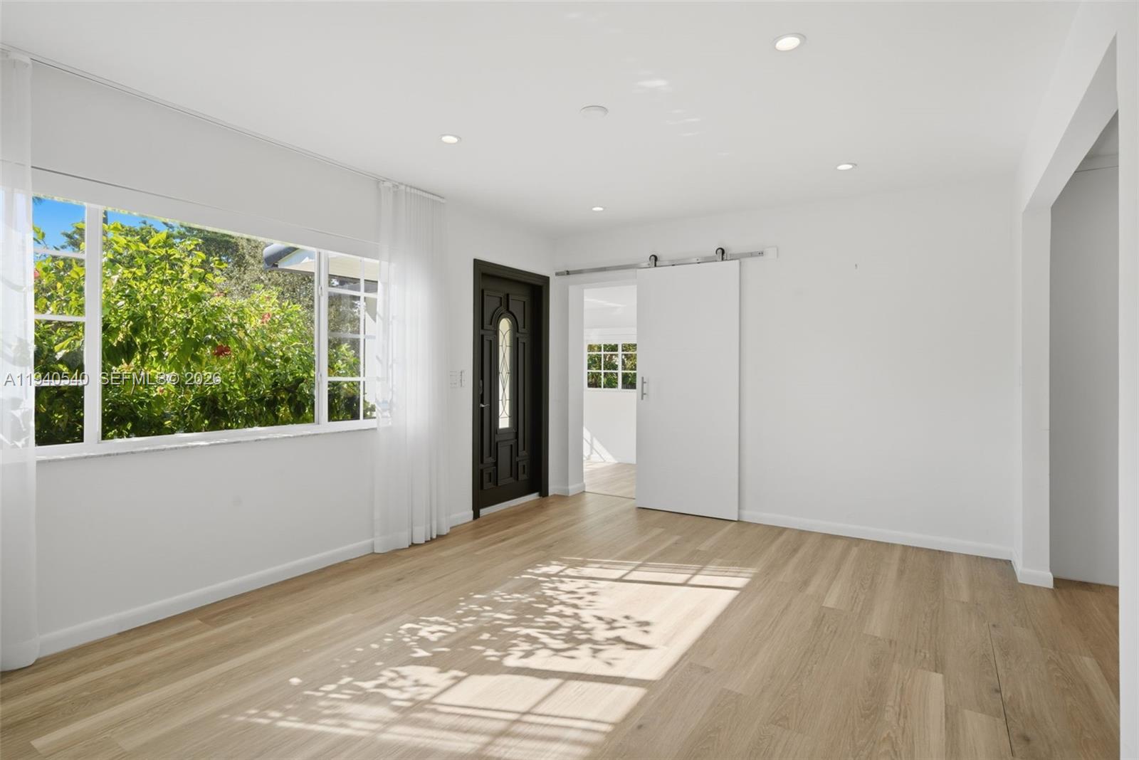 3681 SW 21st St Miami, FL 33145