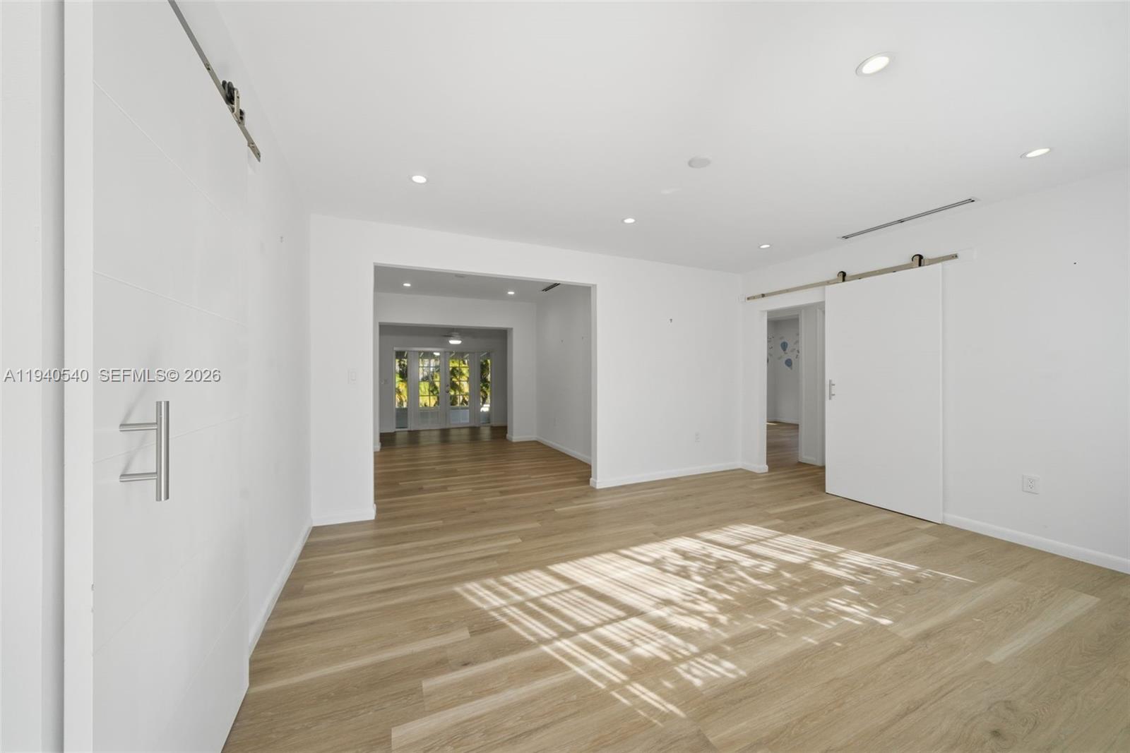 3681 SW 21st St Miami, FL 33145