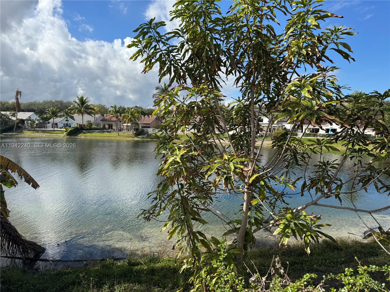 19720 NW 87th Pl Hialeah, FL 33018