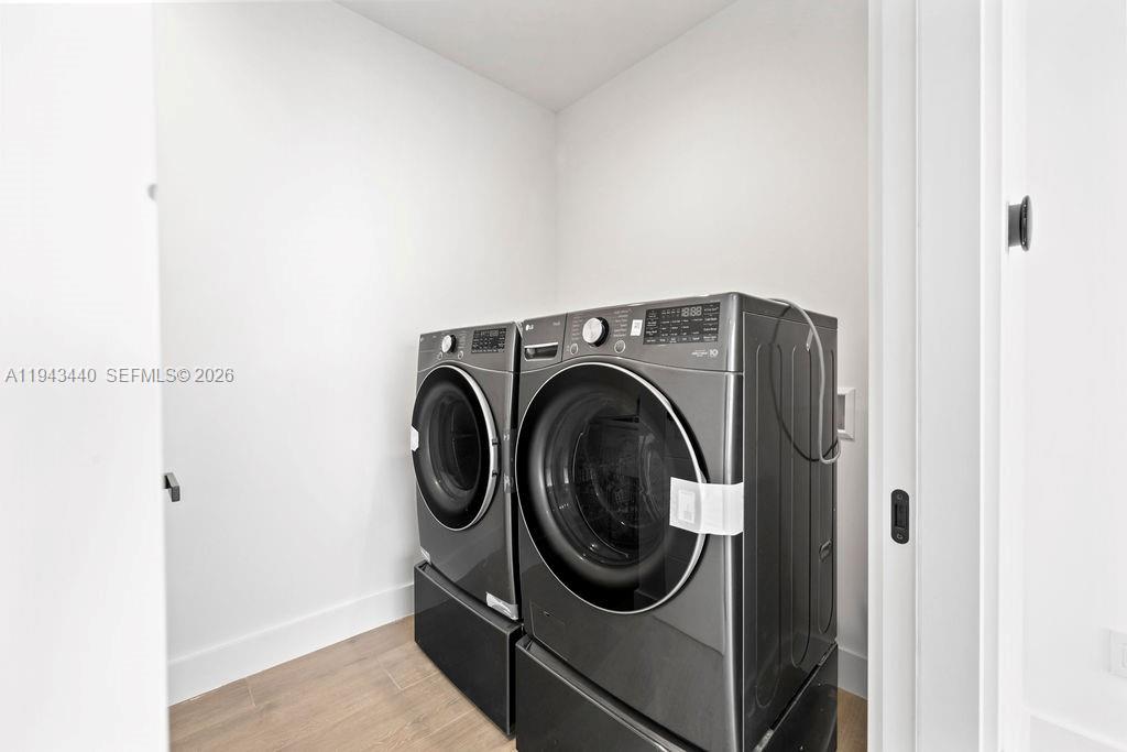 1122 NE 10th Ave Fort Lauderdale, FL 33304